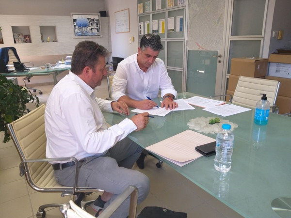 Τοποθετούνται υπογειοποιημένοι κάδοι στο Δήμο Βριλησσίων