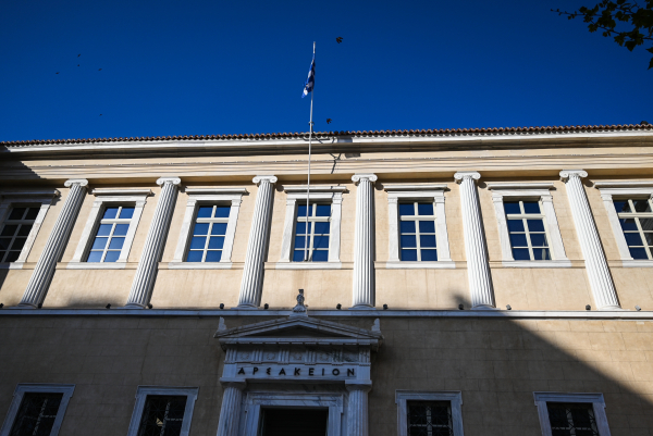 Κυβερνητική σιωπή για το φιάσκο με τα ιδιωτικά πανεπιστήμια