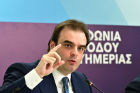 Πιερρακάκης: «Διπλή ασπίδα» για το πετρέλαιο θέρμανσης – Αυξάνεται το επίδομα