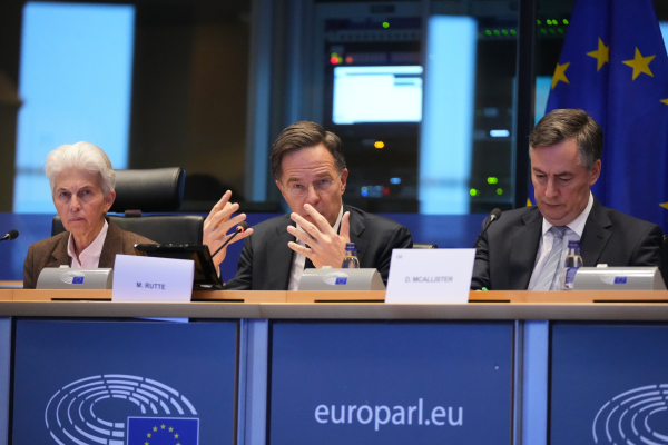 Ρούτε: Η Ευρώπη δεν μπορεί να υπερασπιστεί τον εαυτό της χωρίς τις ΗΠΑ