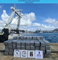 Στην φυλακή ο Έλληνας Εσκομπάρ - Εικόνες από το κατασχεμένο φορτίο κοκαΐνης