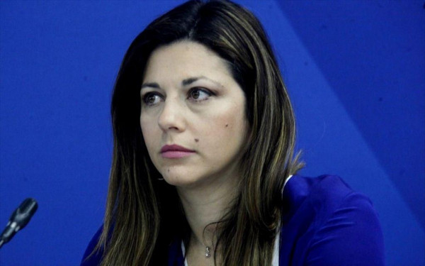 Ζαχαράκη: Πότε θα ξεκινήσει η νέα σχολική χρονιά - Τι θα γίνει με τα Δημοτικά (vid)