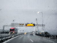 Κακοκαιρία «σαρώνει» την Πελοπόννησο - Πλημμύρες, εγκλωβισμένοι οδηγοί και κλειστά σχολεία