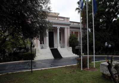 Μαξίμου: Δεν είναι σημαντική η «λίστα» Ρούπα με τα ονόματα Τσίπρα, Σαμαρά, Μητσοτάκη