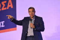 «Είναι υπό πίεση» - «Ασχολούνται με τρίχες»: Σκληρή απάντηση από Γαβρόγλου – Τεμπονέρα στο ΠΑΣΟΚ για τις επιθέσεις σε Τσίπρα