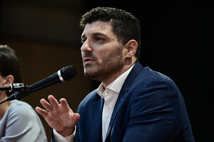 Διονύσης Τεμπονέρας: Μνημονιακοί μισθοί κόντρα στο ευρωπαϊκό κεκτημένο