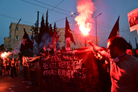 Προσφυγικά: Συγκέντρωση συμπαράστασης για τον απεργό Αριστοτέλη Χαντζή στο Σύνταγμα (Εικόνες)
