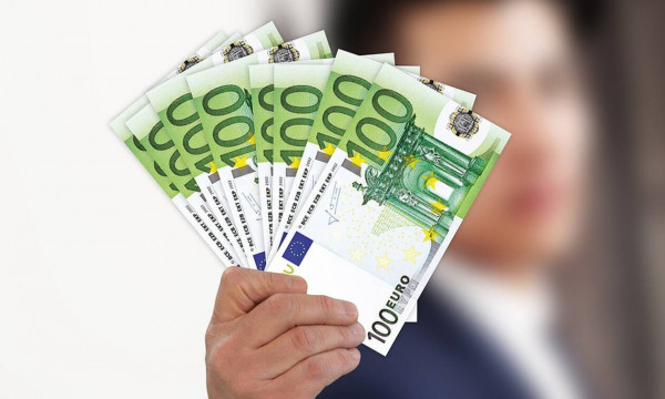 Καθαρά Δευτέρα: Πώς αμείβεται για τους εργαζόμενους στον ιδιωτικό τομέα