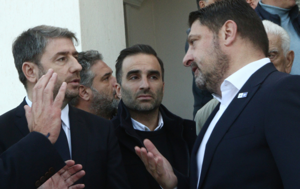 Ο Ανδρουλάκης «αντάμειψε» στελέχη της παράταξης Χαρδαλιά