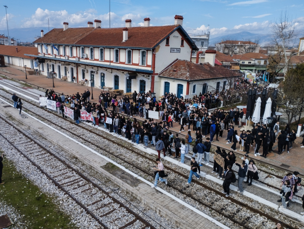Τέμπη: Σήμερα η απόφαση για την άρση της προσωρινής κράτησης του επιθεωρητή ΟΣΕ