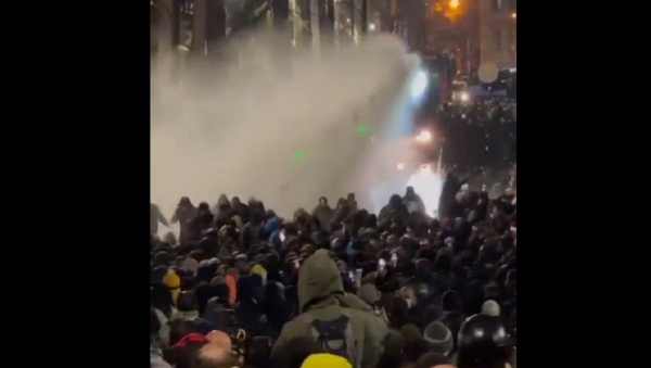 Γεωργία: Άγρια επεισόδια σε αντικυβερνητική διαδήλωση - Μάχες σώμα με σώμα