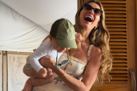 Η Ζιζέλ ανάρτησε σπάνιες οικογενειακές φωτογραφίες με το μωρό της