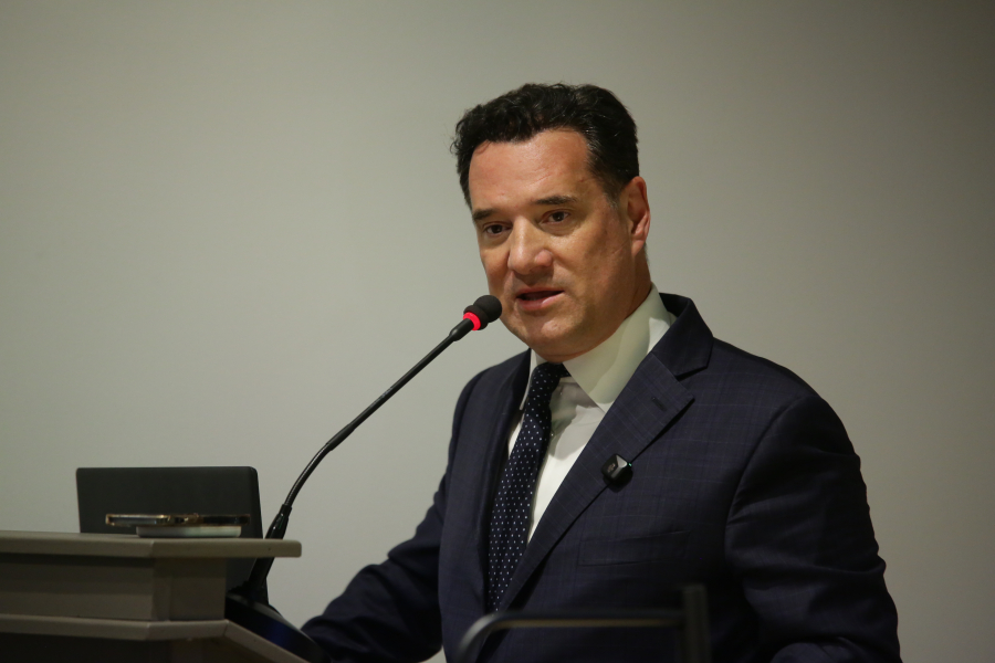 Νέες αιχμές Άδωνι κατά Δένδια