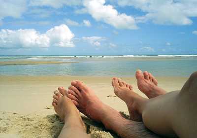 Όλες οι απαντήσεις για την καλοκαιρινή άδεια - Πότε πληρώνεται το επίδομα αδείας