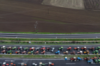 Συντονιστικό Νίκαιας: Οι αγρότες παραμένουν στα μπλόκα και συνεχίζουν με ένταση τον αγώνα τους