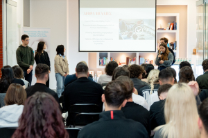 IDEA FACTORY: Το πρόγραμμα του δήμου Αθηναίων και του Οικονομικού Πανεπιστημίου Αθηνών για τη νεανική επιχειρηματικότητα