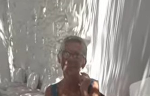 «Έχω πέσει, δεν αισθάνομαι καλά»: Τι έγραψε στο τελευταίο μήνυμά της μια από τις αγνοούμενες τουρίστριες στη Σίκινο