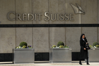 Εντοπίστηκαν 890 λογαριασμοί στην Credit Suisse που συνδέονται με τους Ναζί, λέει Αμερικανός γερουσιαστής