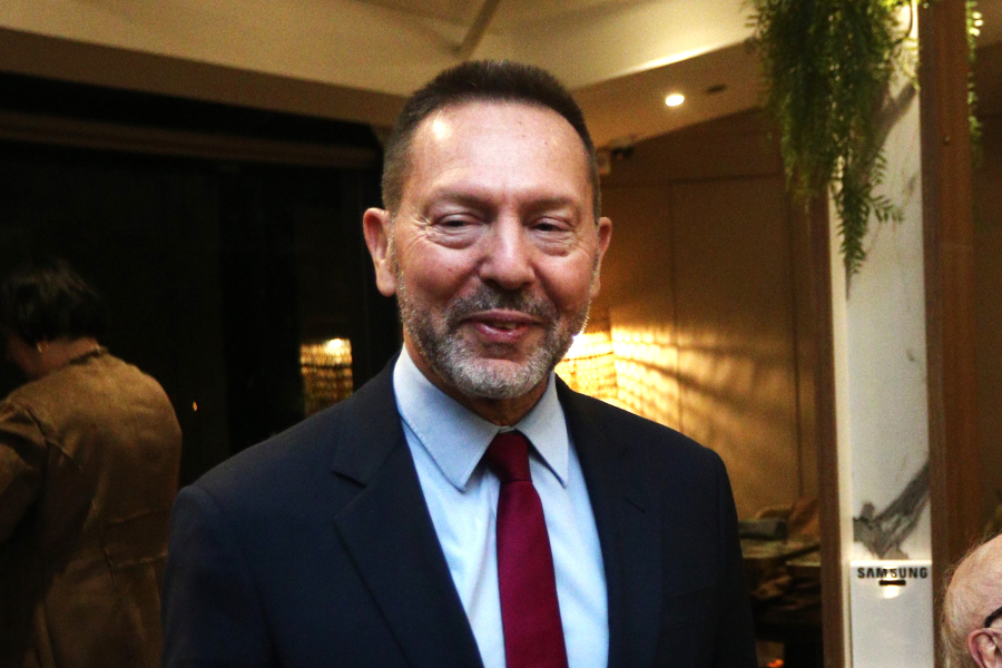 Ο Στουρνάρας προαναγγέλλει μείωση των επιτοκίων