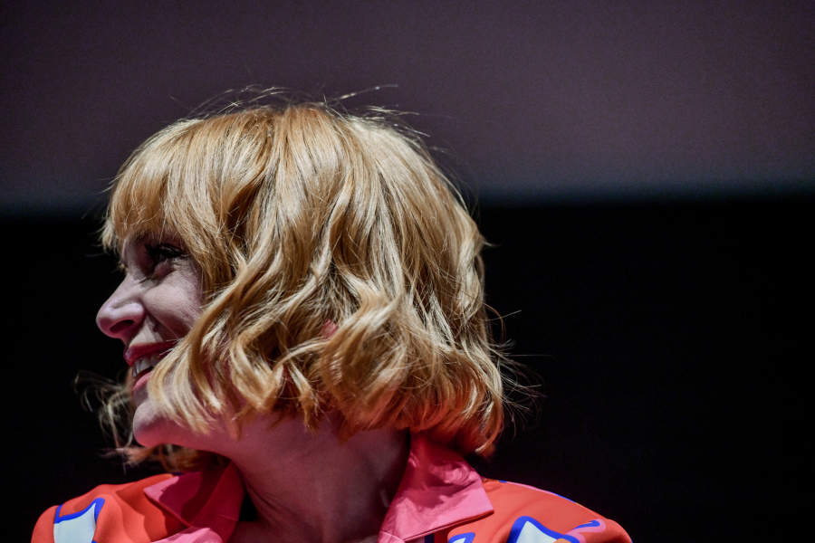 Ελεονώρα Ζουγανέλη: Έψαλε το «Χριστός Ανέστη» και προκάλεσε θύελλα αντιδράσεων (βίντεο)