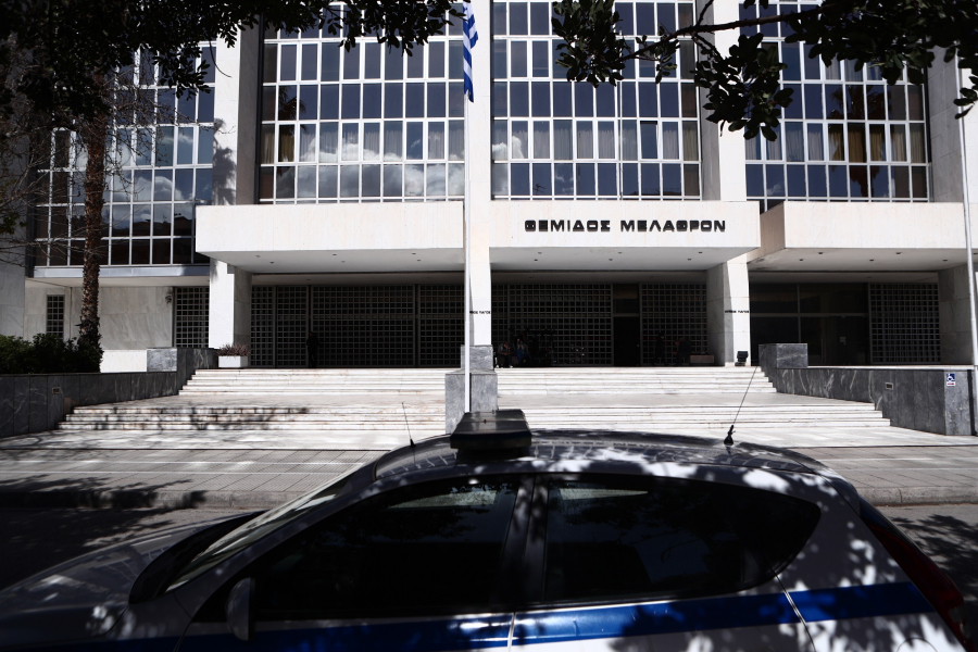 Σκάνδαλο υποκλοπών: Από το γκαράζ αποχώρησε ο Γρηγόρης Δημητριάδης μετά από 2,5 ώρες κατάθεση