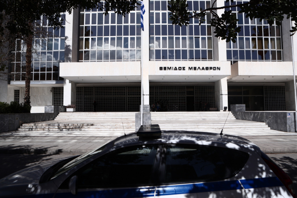 Σκάνδαλο υποκλοπών: Από το γκαράζ αποχώρησε ο Γρηγόρης Δημητριάδης μετά από 2,5 ώρες κατάθεση