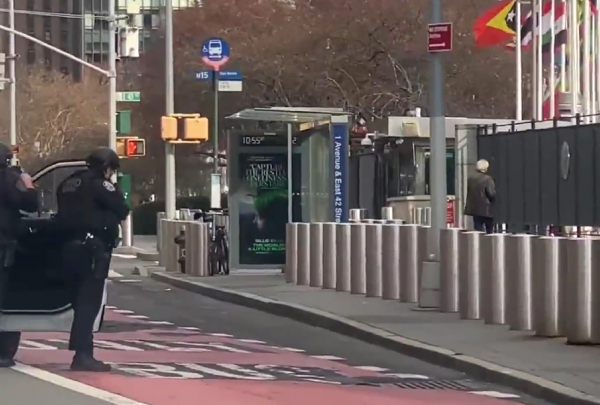 Συναγερμός στη Νέα Υόρκη - Ενοπλος στα γραφεία του ΟΗΕ (βίντεο)