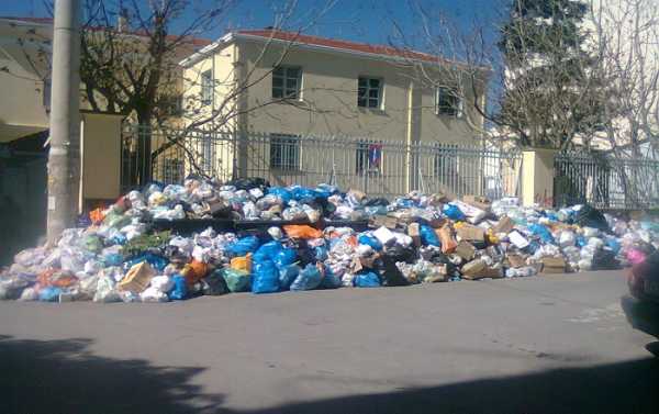 Η Περιφέρεια Πελοποννήσου αναλαμβάνει τη διαχείριση των σκουπιδιών στη Τρίπολη