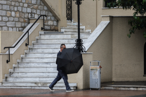Έρχονται ισχυρές βροχές και καταιγίδες - Η «δύσκολη» Πέμπτη και πτώση της θερμοκρασίας
