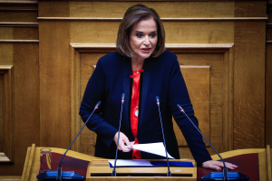Μπακογιάννη: O Ανδρουλάκης μας πρόσφερε την αυτοδυναμία στο πιάτο