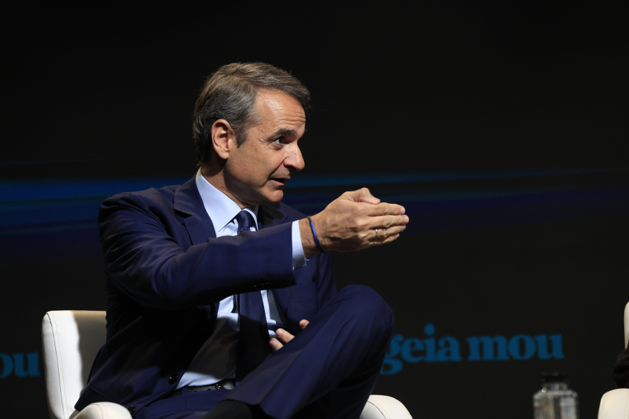 Η δημοσκοπική πίεση φέρνει παροχές: Το σχέδιο της κυβέρνησης για μέτρα 2 δισ. στη ΔΕΘ