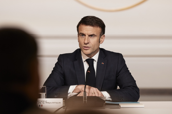 Η Μόσχα σήκωσε το «γάντι» Μακρόν και παραπέμπει στην τύχη του Ναπολέοντα