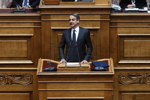 Πραγματική απειλή για την κυβέρνηση οι «γαλάζιοι» βουλευτές - Νέο πρόβλημα η κάλυψη Λαζαρίδη