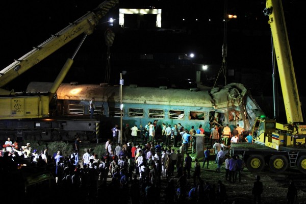 41 νεκροί και 179 τραυματίες στη Αίγυπτο από την σύγκρουση τρένων