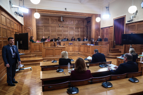 Άρση ασυλίας για Τσιάρα και Σκρέκα αν βρίσκονται στη δικογραφία