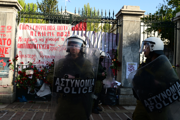 Πολυτεχνείο: 113 προσαγωγές πριν την πορεία για τα 51 χρόνια από την εξέγερση