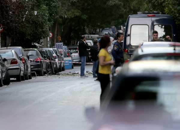 Ληστεία με πυροβολισμούς στο κέντρο της Αθήνας