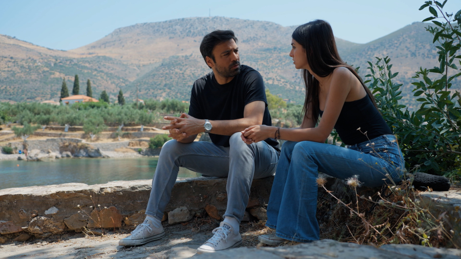 «Γη της Ελιάς»: Η Ασπασία ανακαλύπτει την απιστία του Δημοσθένη