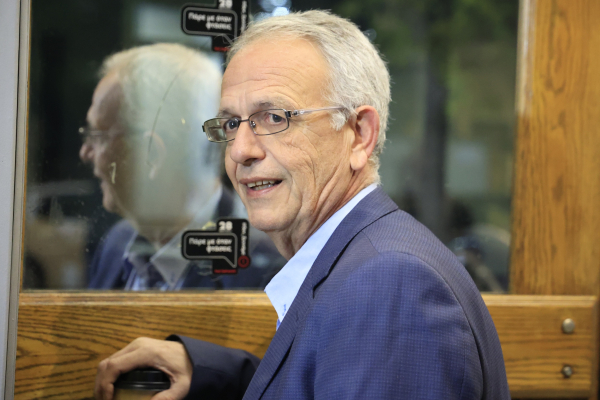 Ο Ρήγας δεν πληροφορήθηκε την αλλαγή γραμμής;