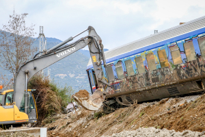 Τέμπη: Θρίλερ με 23χρονη και 34χρονο που δεν έχουν ταυτοποιηθεί