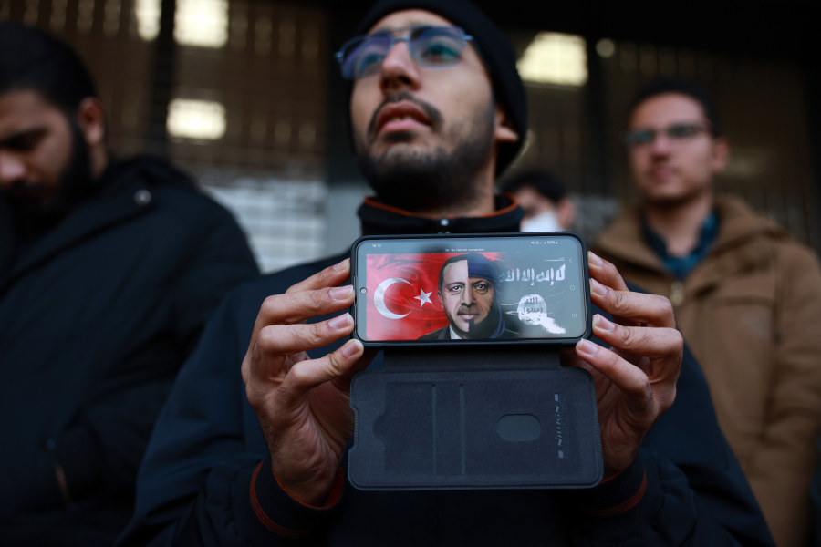 Ο Ερντογάν γίνεται βασικός παίχτης στη Μέση Ανατολή