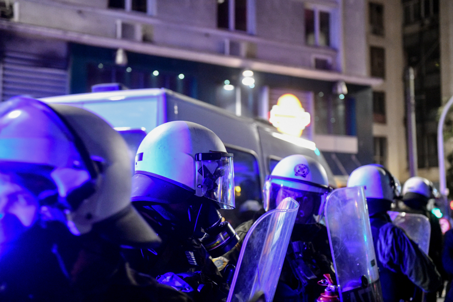 Δύο συλλήψεις στη συγκέντρωση στο κέντρο της Αθήνας για τον Κώστα Φραγκούλη
