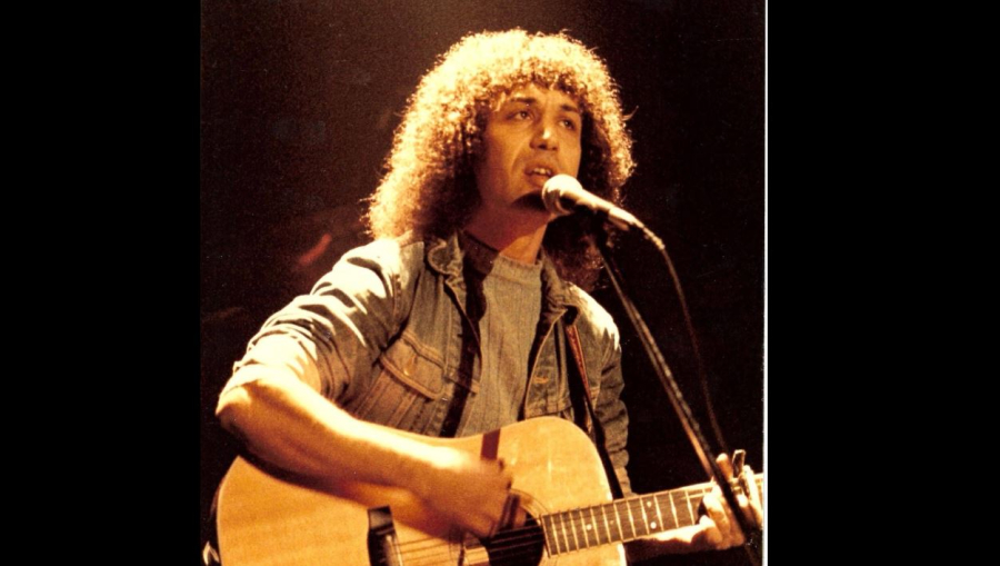 «Σήμερα η ροκ κοινότητα της Αθήνας πενθεί»: Οι Magic De Spell αποχαιρετούν τον Γιώργο Ψωμόπουλο