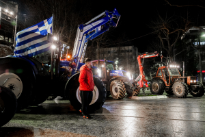 Κάλεσμα ΣΥΡΙΖΑ για μαζική συμμετοχή στη συγκέντρωση των αγροτών στο Σύνταγμα