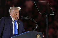 «Μπρα ντε φερ» Κίνας - ΗΠΑ για τους δασμούς, «σπάει ο πάγος» με Ιαπωνία