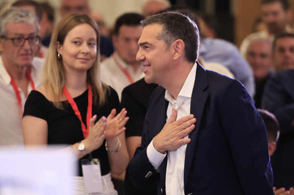 Ο «στρατιώτης πρώτης γραμμής» και η νέα στρατηγική του Μαξίμου απέναντι στoν Τσίπρα