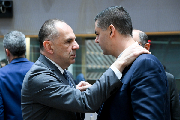 Γεραπετρίτης: Δεν είναι στην πρόθεση της Ελλάδας να εμπλακεί στον πόλεμο