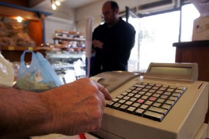 «Βροχή» παραβάσεων σε Θεσσαλονίκη και Χαλκιδική διαπίστωσε η οικονομική αστυνομία