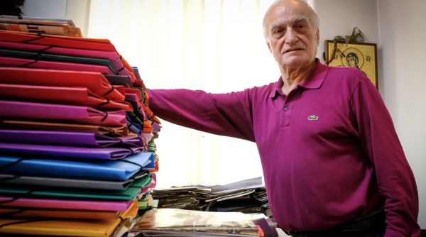 Μανώλης Μαυρομμάτης: Βγαίνει νικητής από το κέντρο αποκατάστασης δύο χρόνια μετά τη φωτιά στο σπίτι του