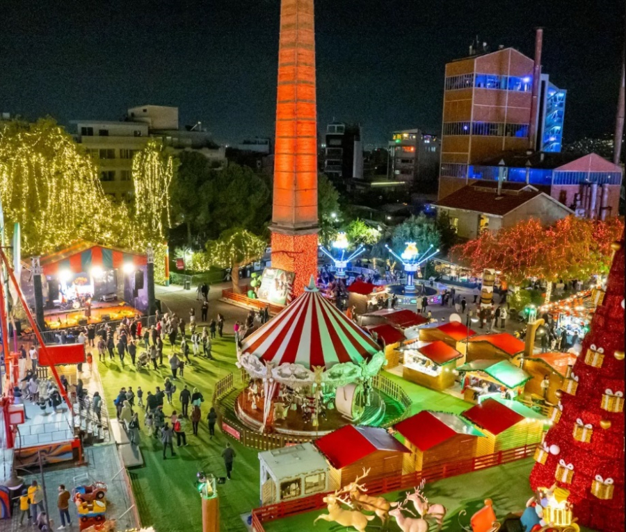 Οικογενειακά Χριστούγεννα 2024: Προτάσεις εξόδου με τα παιδιά στις στολισμένες γωνιές της πόλης